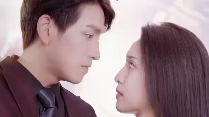 分手后閃婚了男?？偛?全集)